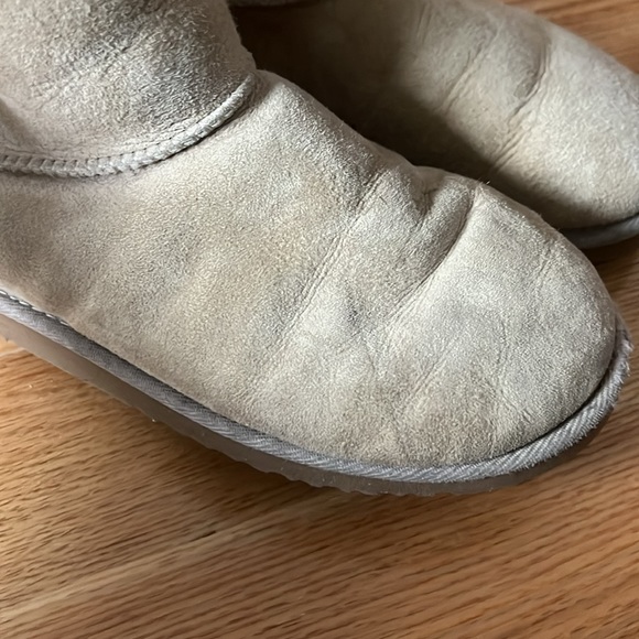 UGGS- vintage short Uggs (sand) - Picture 3 of 6